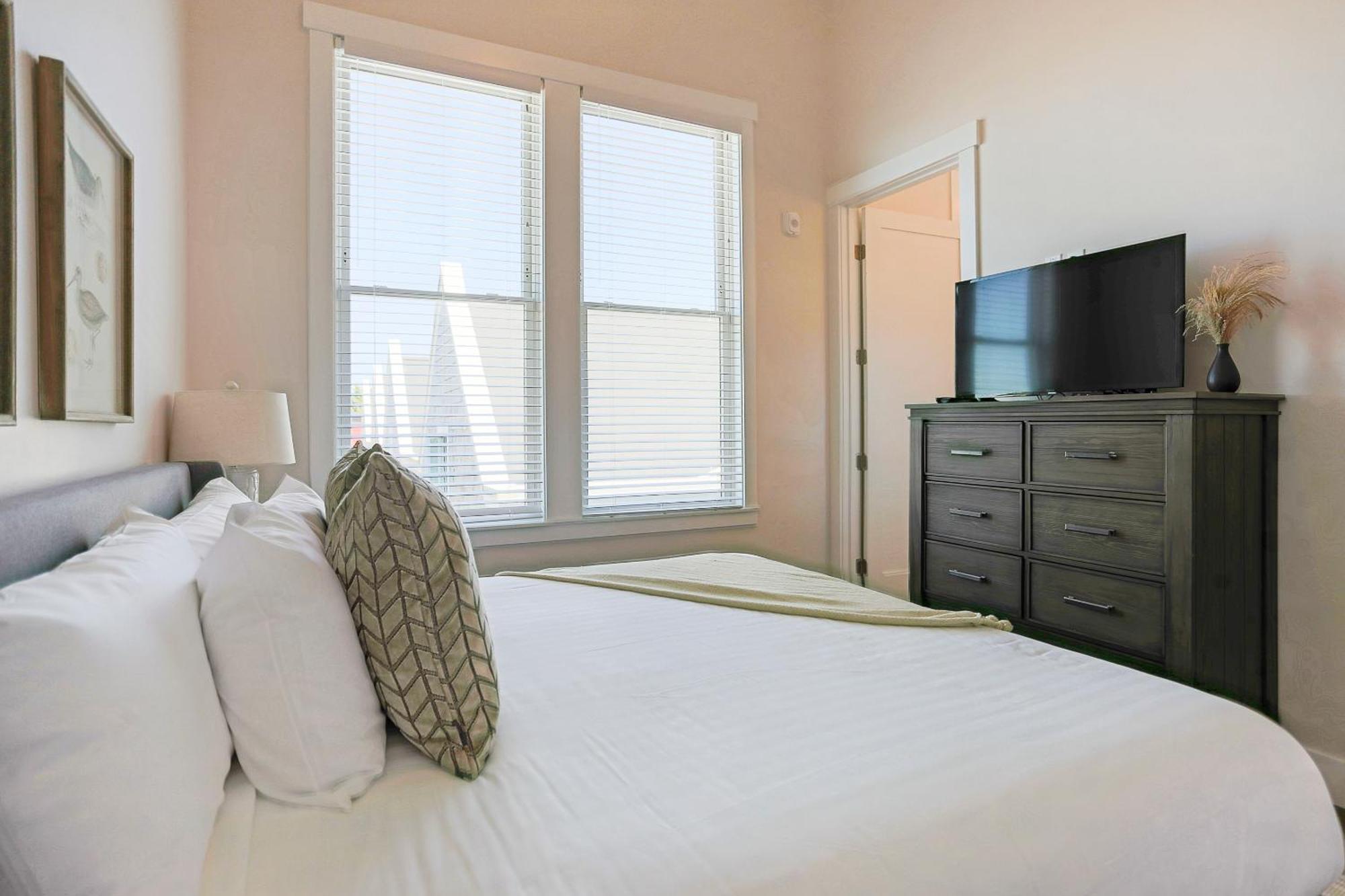 Windjammer By Seabrook Hospitality Pacific Beach Exterior foto